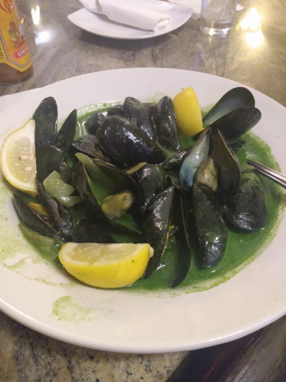 Mussels in Green Sauce