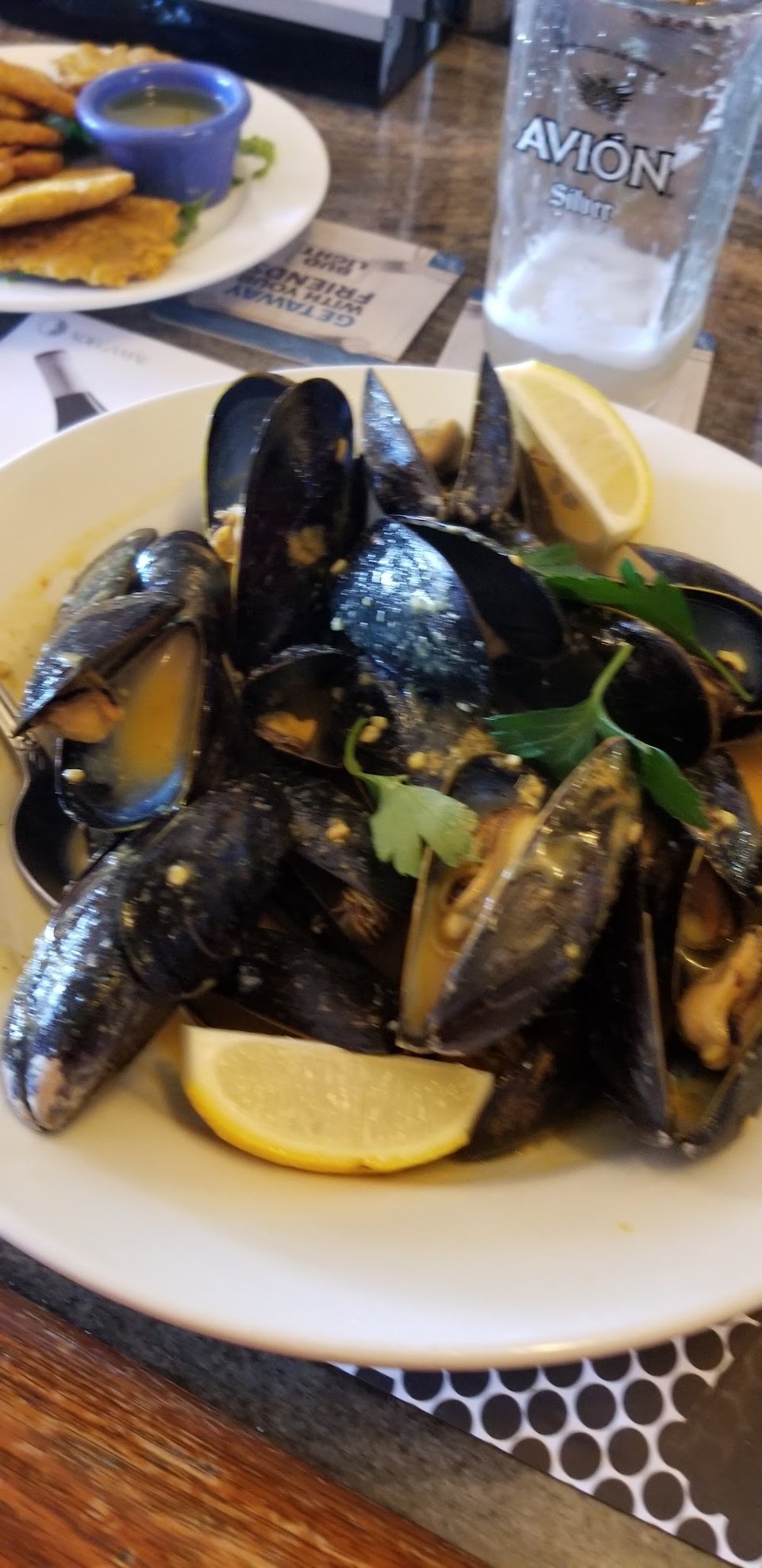 Mussels in Garlic Sauce